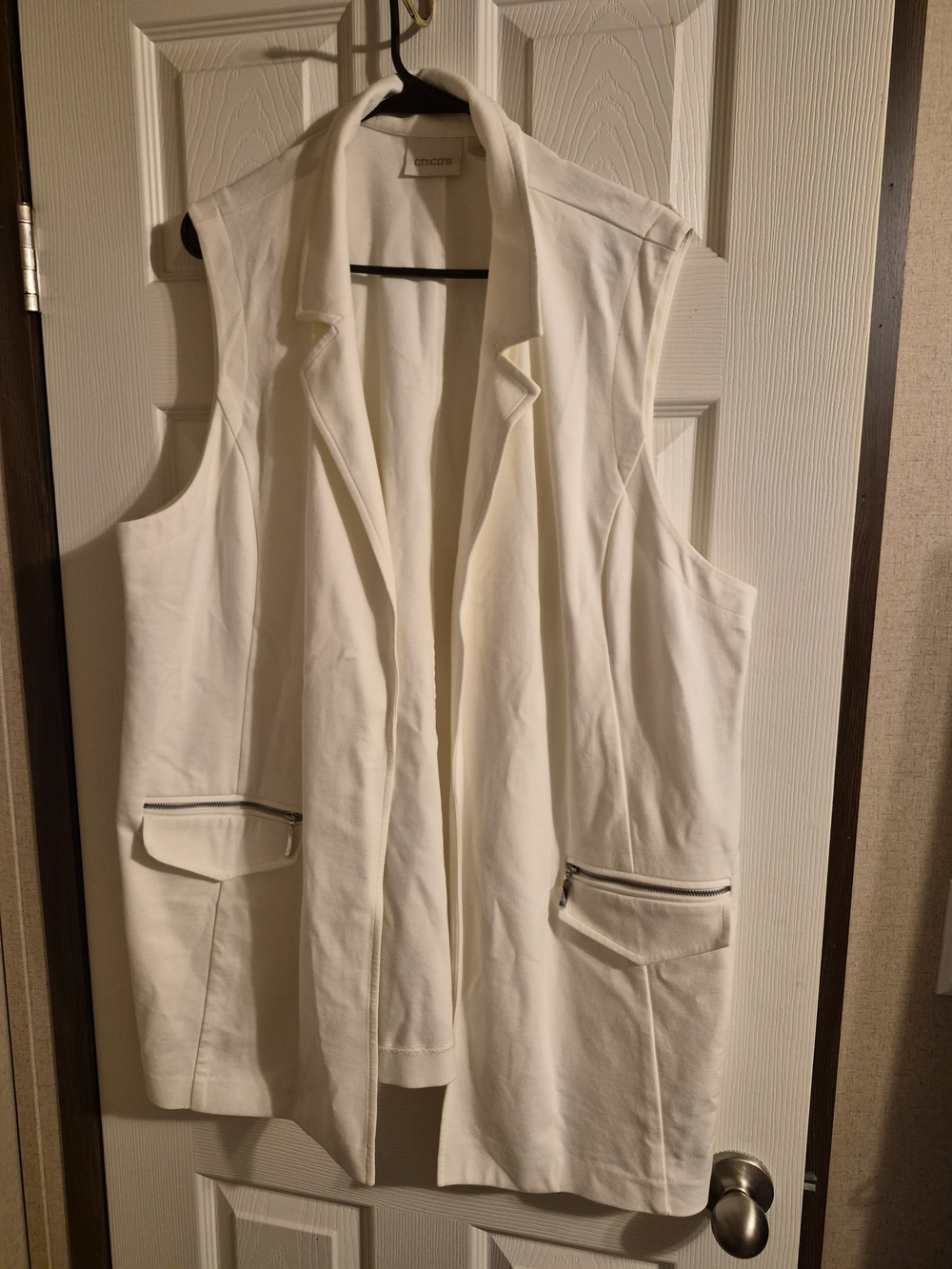 Chico's White Sleeveless Open-Front Blazer Vest